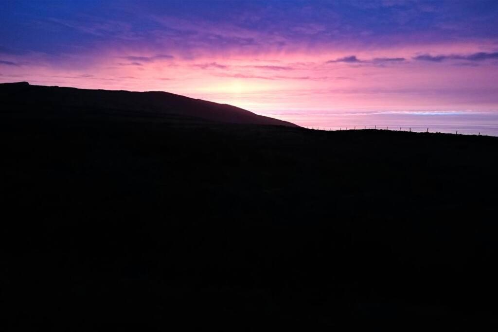 Skellig View Bluebell Rose & The Kerry Cliffs Apartment Portmagee Exterior photo