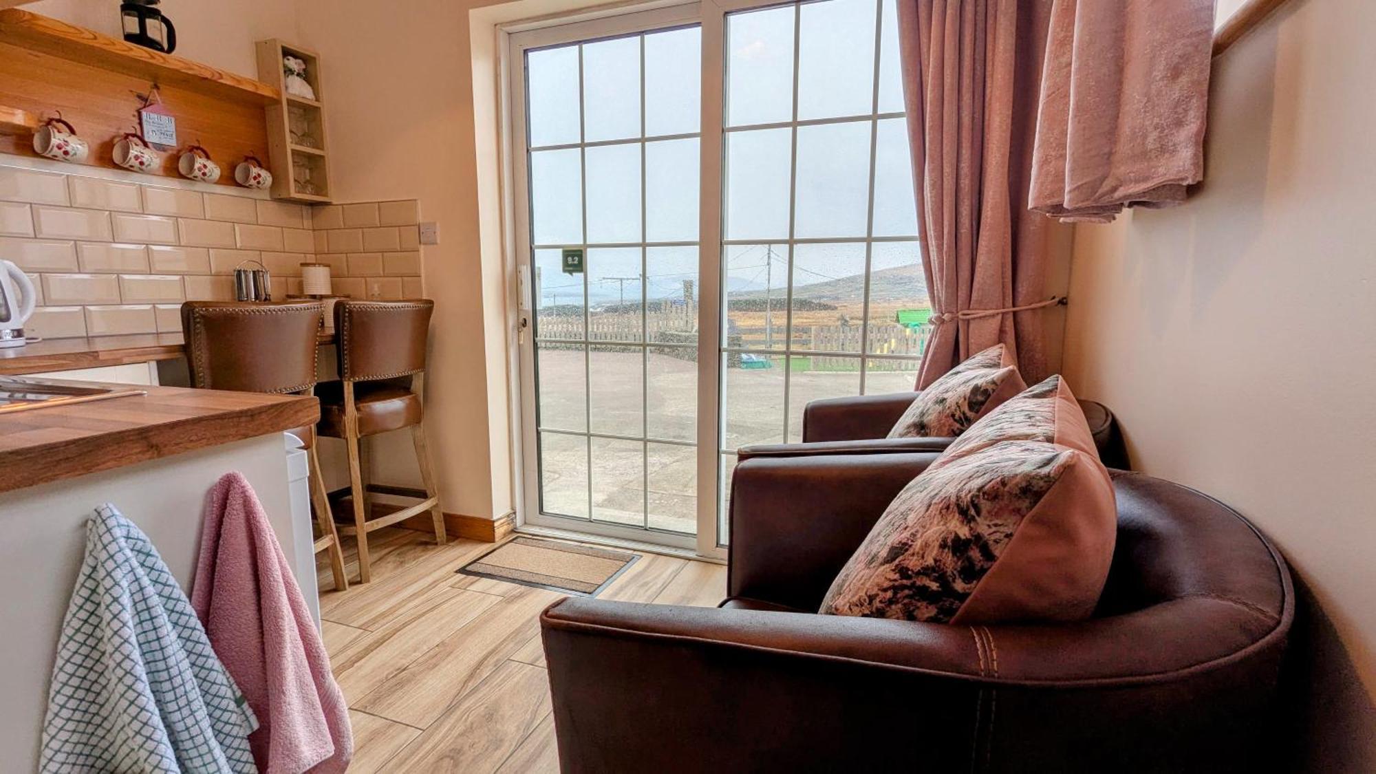 Skellig View Bluebell Rose & The Kerry Cliffs Apartment Portmagee Exterior photo
